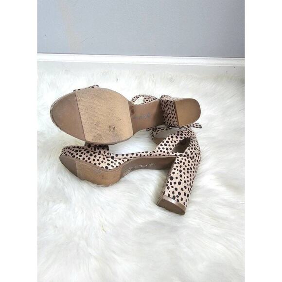 CL by Laundry Faux Suede Block Heels - Size 7 - 3.5" - Picture 3 of 5